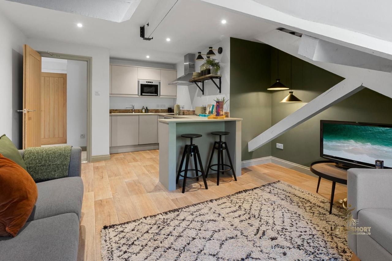 Luxe Courtyard Apartment For 4 Near Exeter City Centre Dış mekan fotoğraf