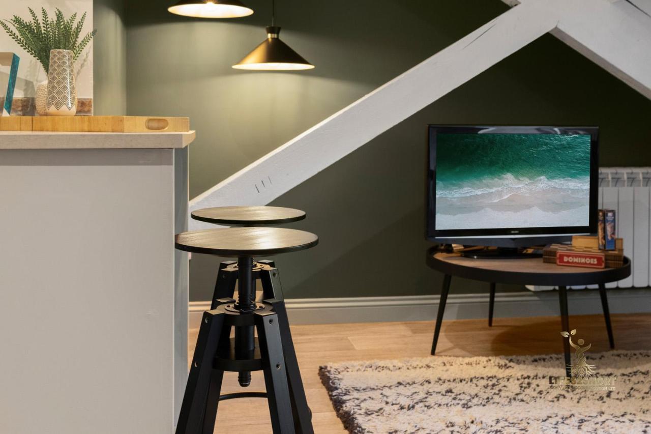 Luxe Courtyard Apartment For 4 Near Exeter City Centre Dış mekan fotoğraf